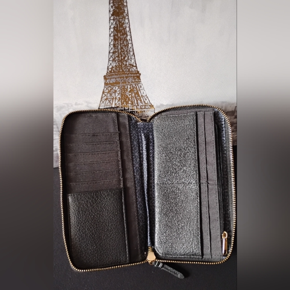 🎁Black Leather Wallet With Lots Of Different Pockets And Card Holder Slots - Picture 3 of 7